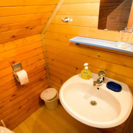 Turisticna Kmetija Perk בית חווה *