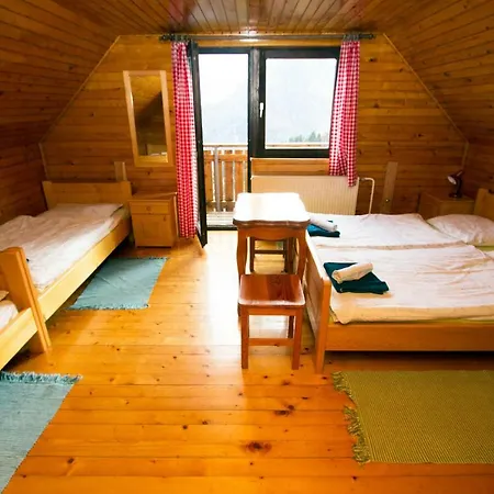 Turisticna Kmetija Perk Farm stay Solcava