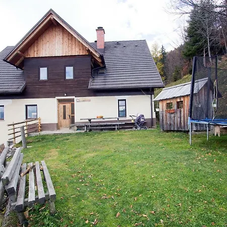 Turisticna Kmetija Perk Farm stay Solcava