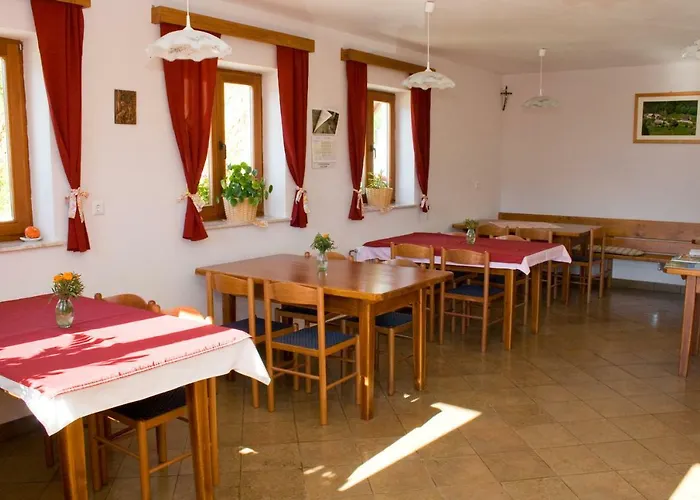 Farma Turisticna Kmetija Perk Solčava