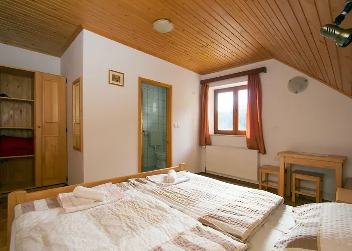 Turisticna Kmetija Perk Farma Solčava